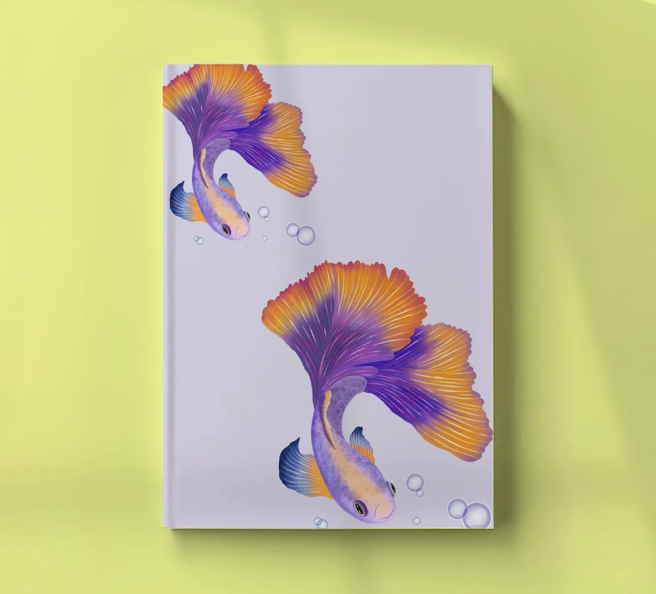 Poisson japonais en violet et orange. Poisson bêta. carnet de notes de CalliLetters