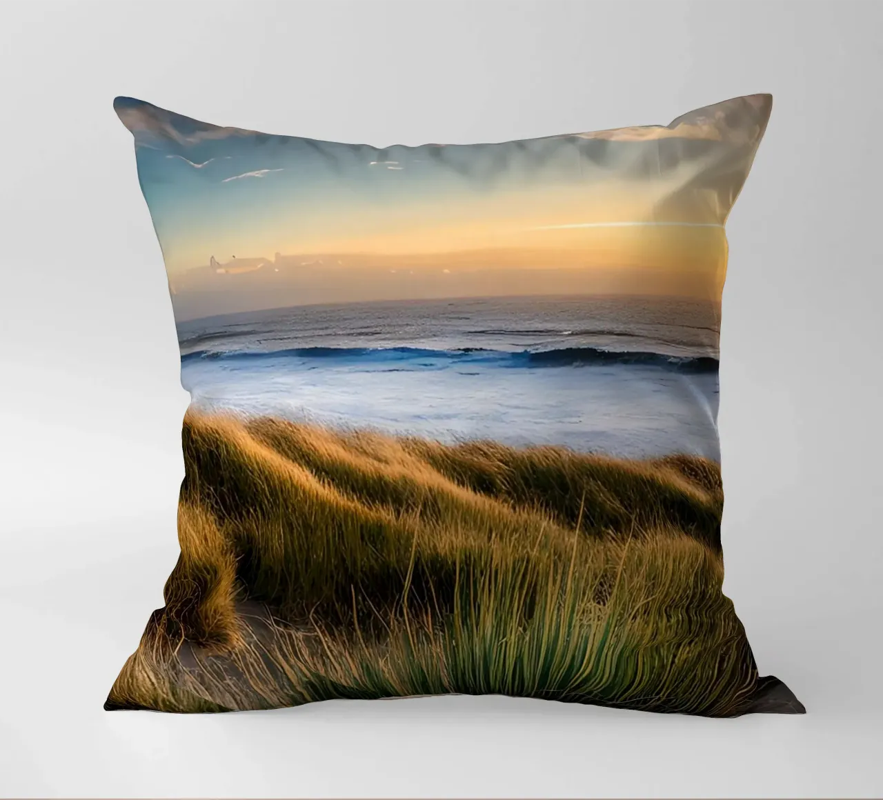Goldene Stunde am Meer cuscino da kosinsart.gallery