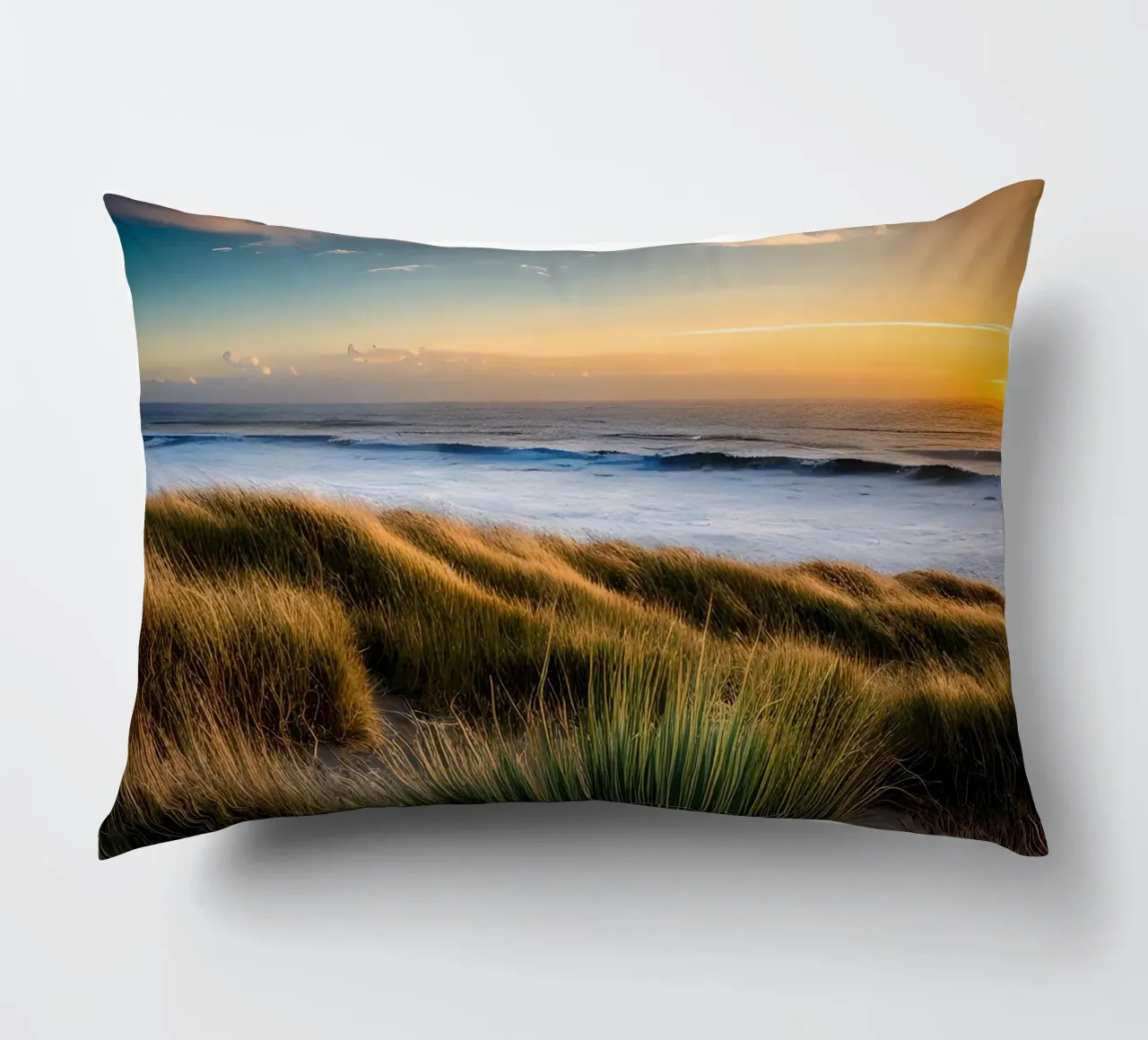 Goldene Stunde am Meer cuscino da kosinsart.gallery