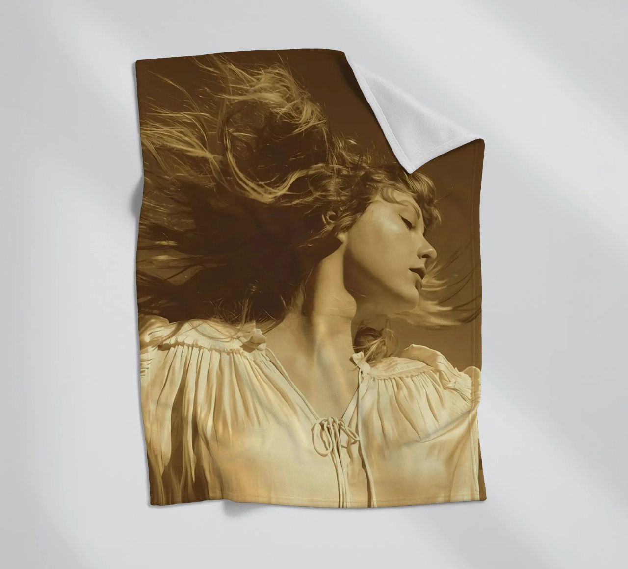 Fearless Swift fleece blanket by AARON