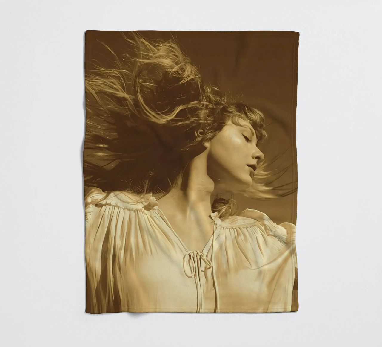 Fearless Swift fleece blanket by AARON