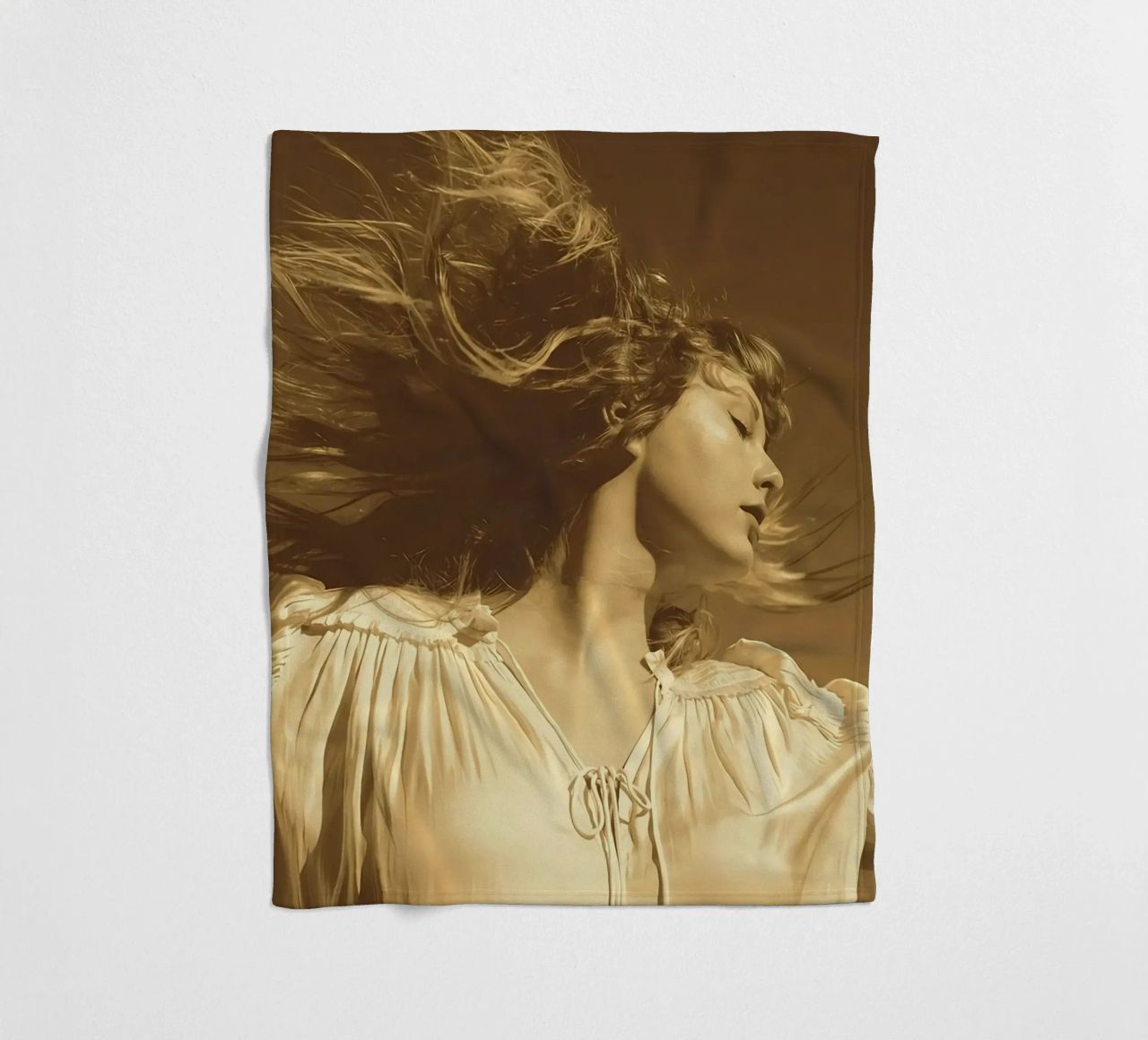 Fearless Swift fleece blanket by AARON