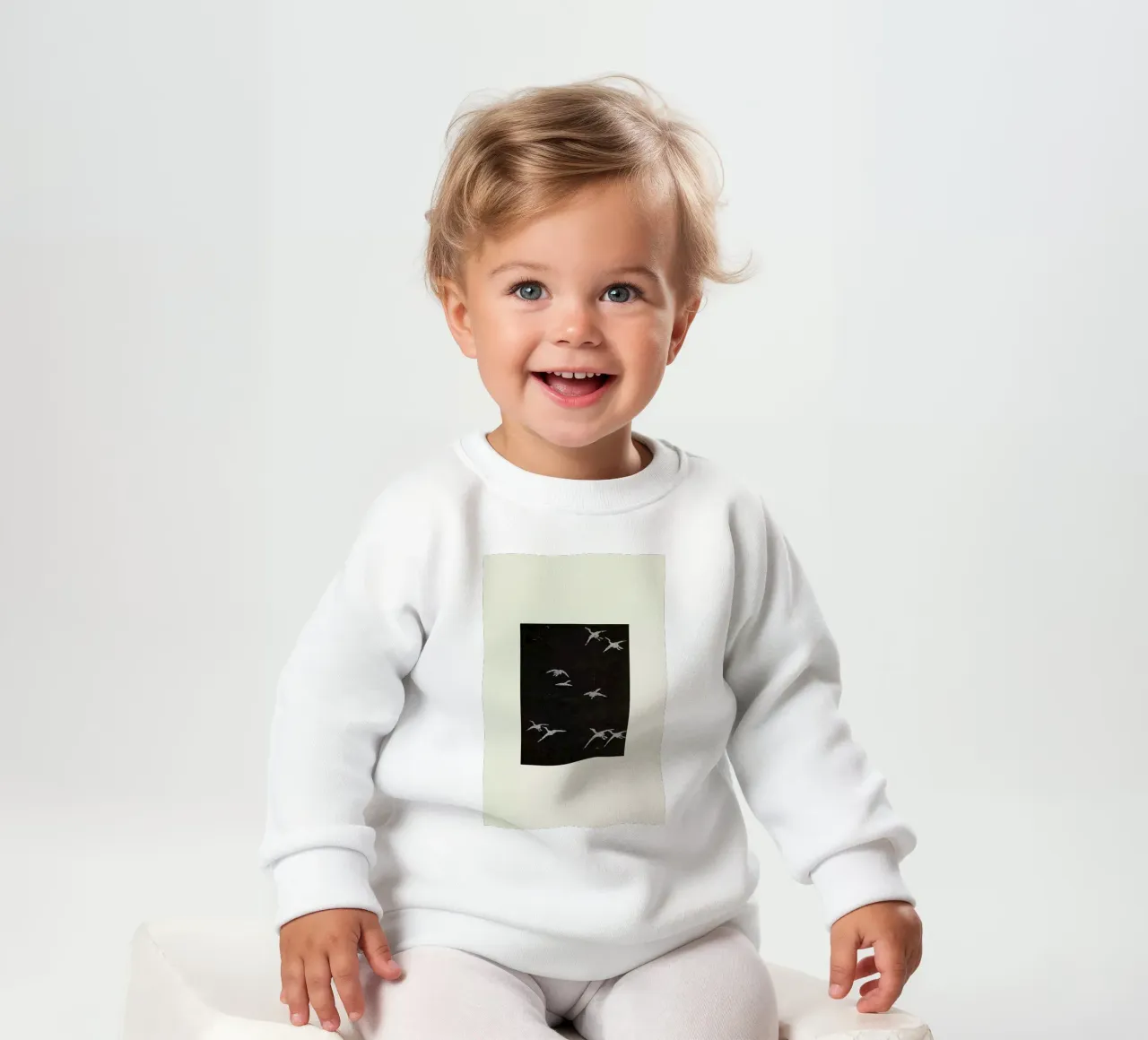 Shin-Bijutsukai - In Flight baby sweatshirt van Vintage by JUNIQE