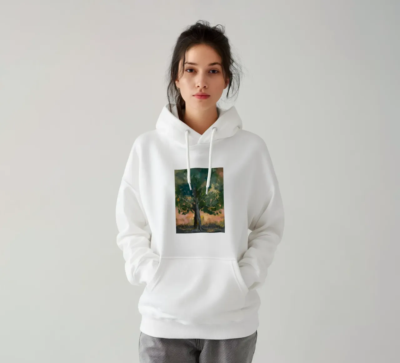 Sentinella della Foresta Sussurrante felpa con cappuccio da Verve Pigments