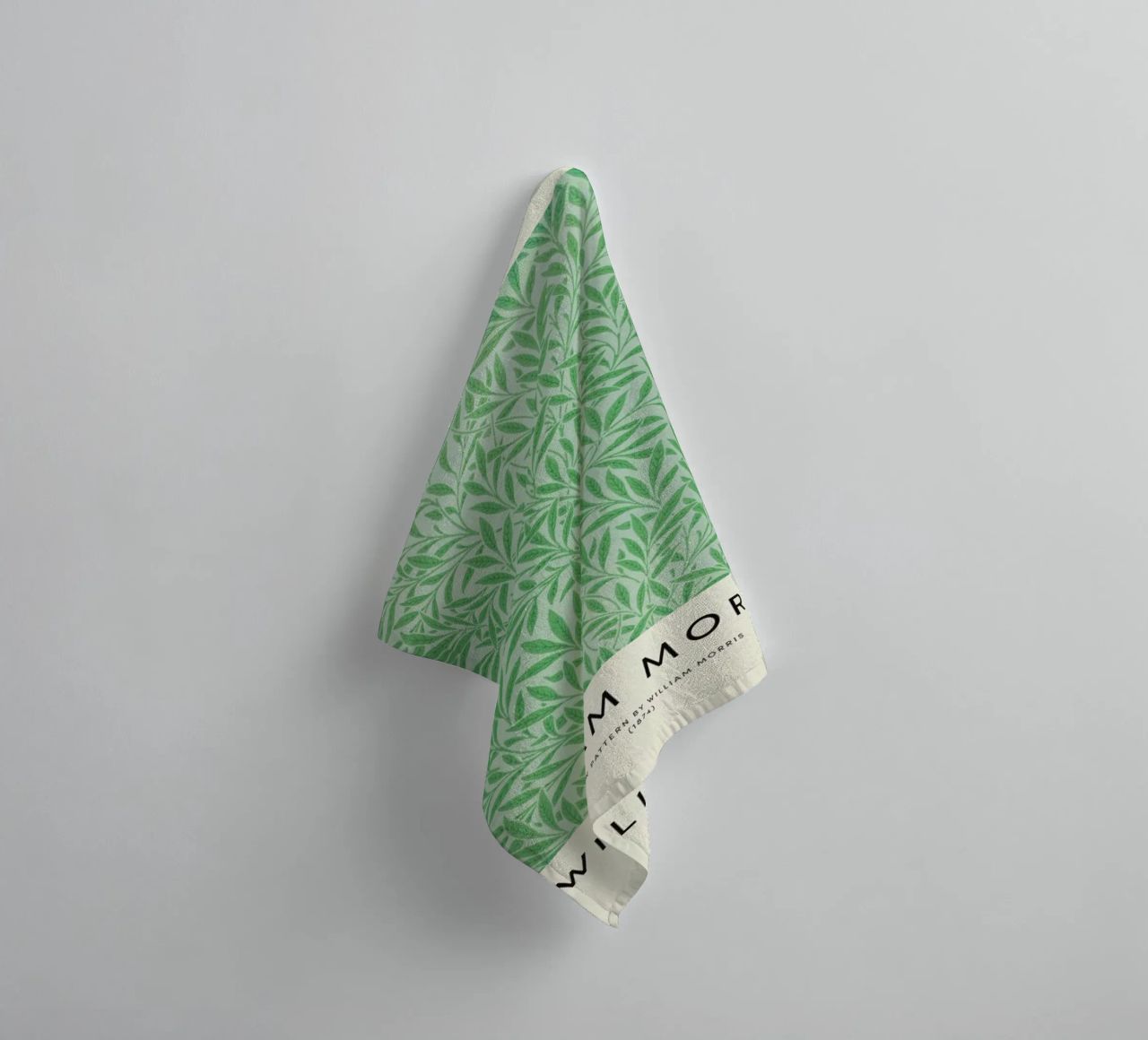 William Morris - Willow Pattern asciugamano da bagno da Vintage by JUNIQE
