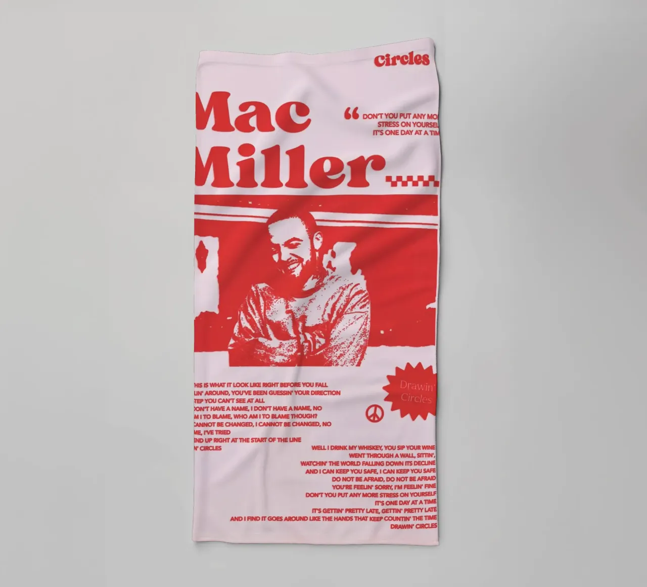 Circles Era - Mac Miller Poster rosso asciugamano da bagno da rockytamoe