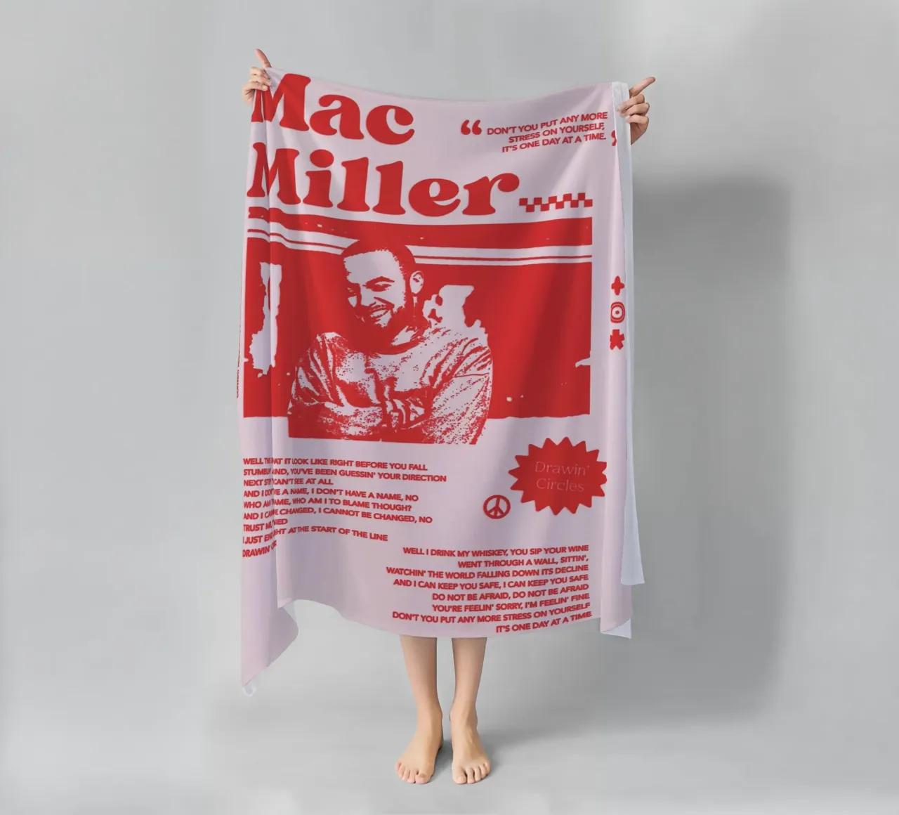 Circles Era - Mac Miller Poster rosso telo mare da rockytamoe