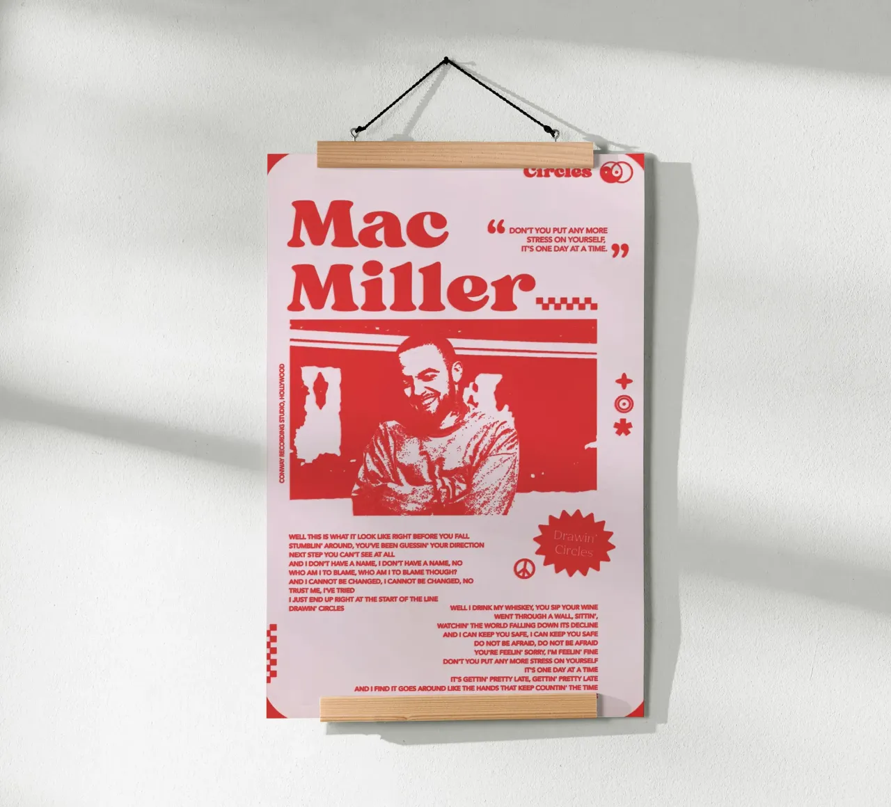 Circles Era - Mac Miller Poster rosso poster con telaio in plastica da rockytamoe