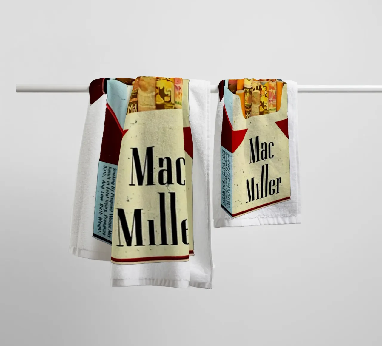 Pacchetto di sigarette - Mac Miller Album asciugamano da bagno da rockytamoe