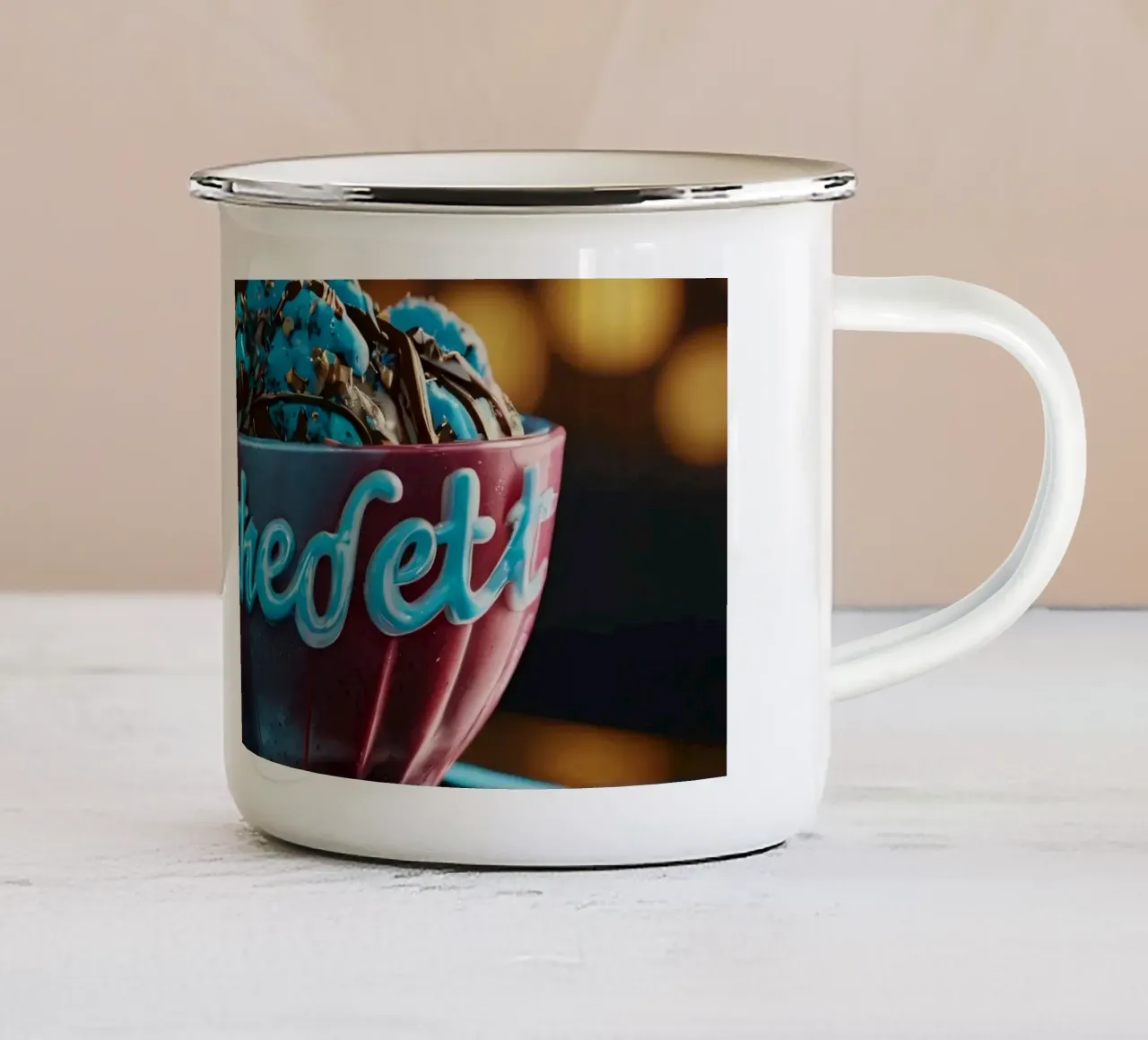 Ciotole di gelato colorate riempite con vari gusti e topin tazza in smalto da DesignDoodle