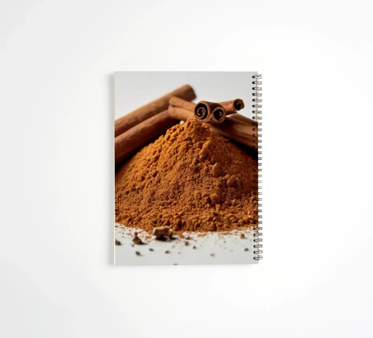 Zimtstangen und gemahlener Zimt elegant aufgeschichtet Ringbuch von DesignDoodle