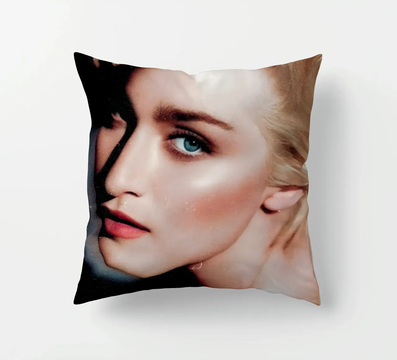 Madonna cuscino da Low poly art