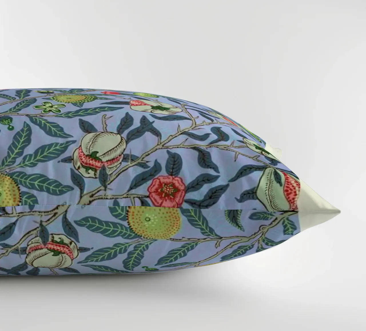 William Morris - Fruit Or Pomegranate cuscino da Vintage by JUNIQE