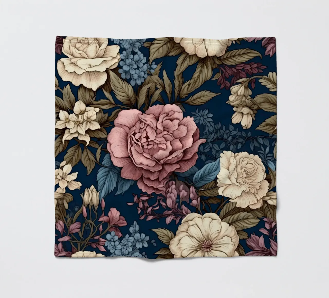 Fiore vittoriano coperta in pile da Botanical Pattern House
