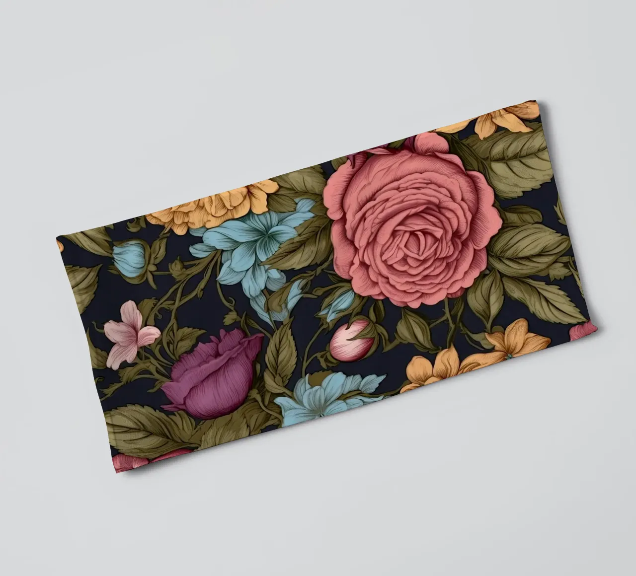 Fiore vittoriano asciugamano da bagno da Botanical Pattern House