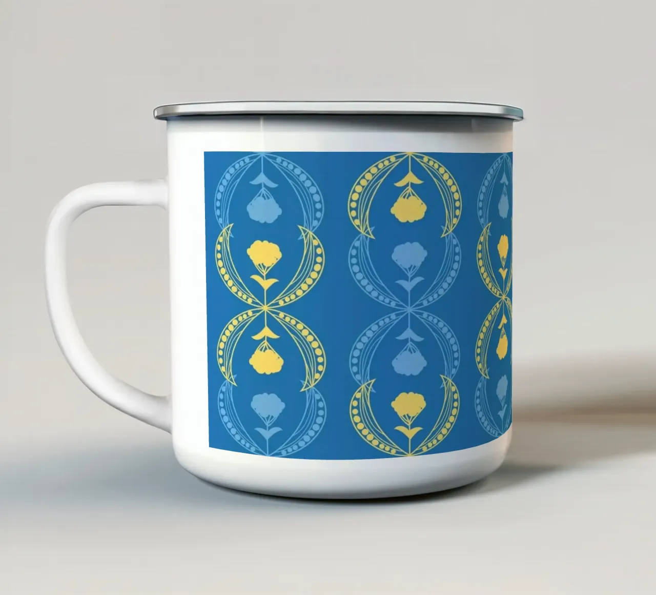 Meeting halfway - bright tazza in smalto da Mandalla Pattern