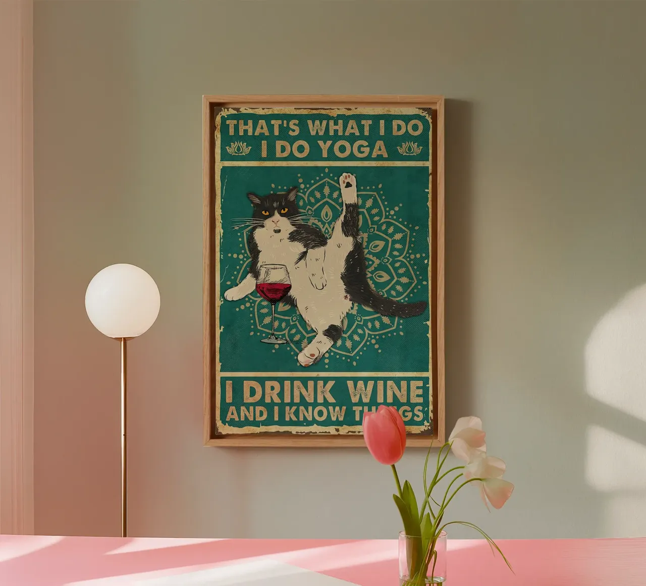 Das ist es, was ich tue Ich mache Yoga Ich trinke Wein und ich weiß Dinge Leinwand mit Schattenfugenrahmen von Aaronshop