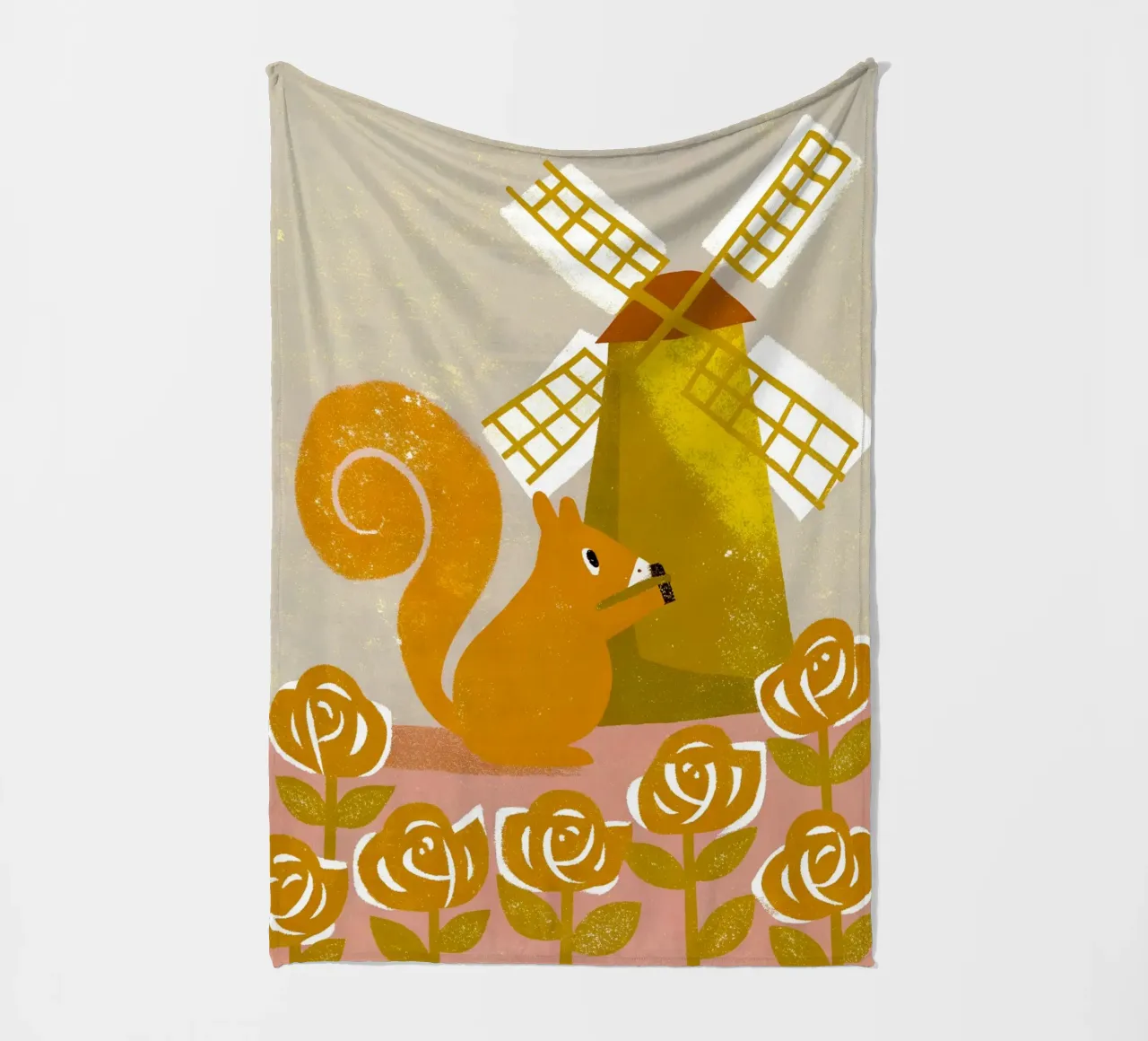 Windmühlen-Eichhörnchen Fleecedecke von THE LATEST SHOP