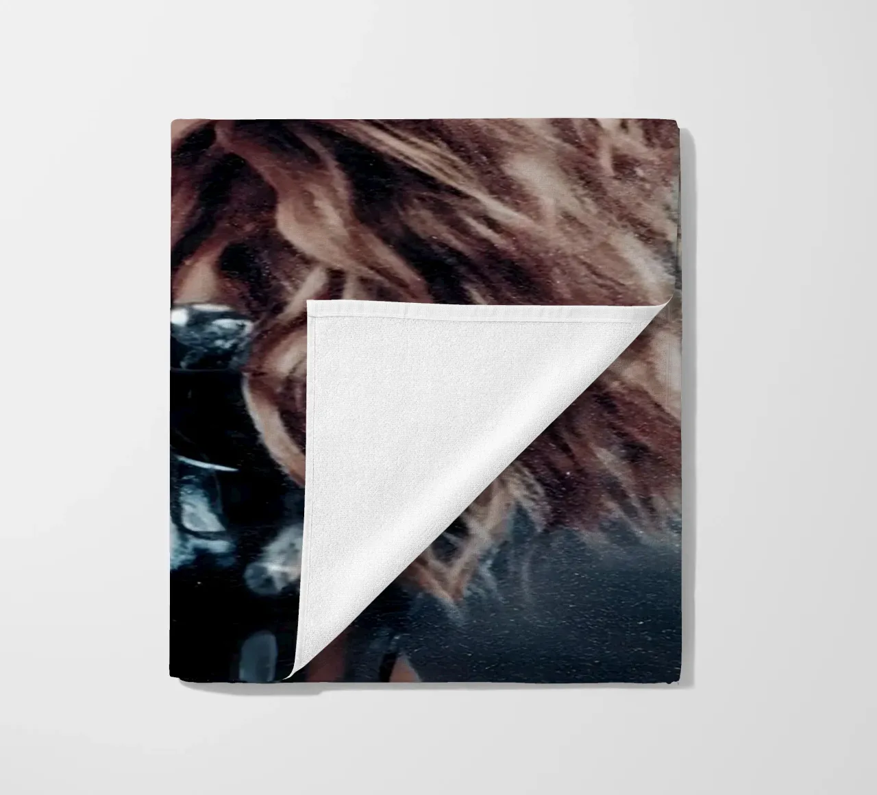 Shakira telo mare da Low poly art