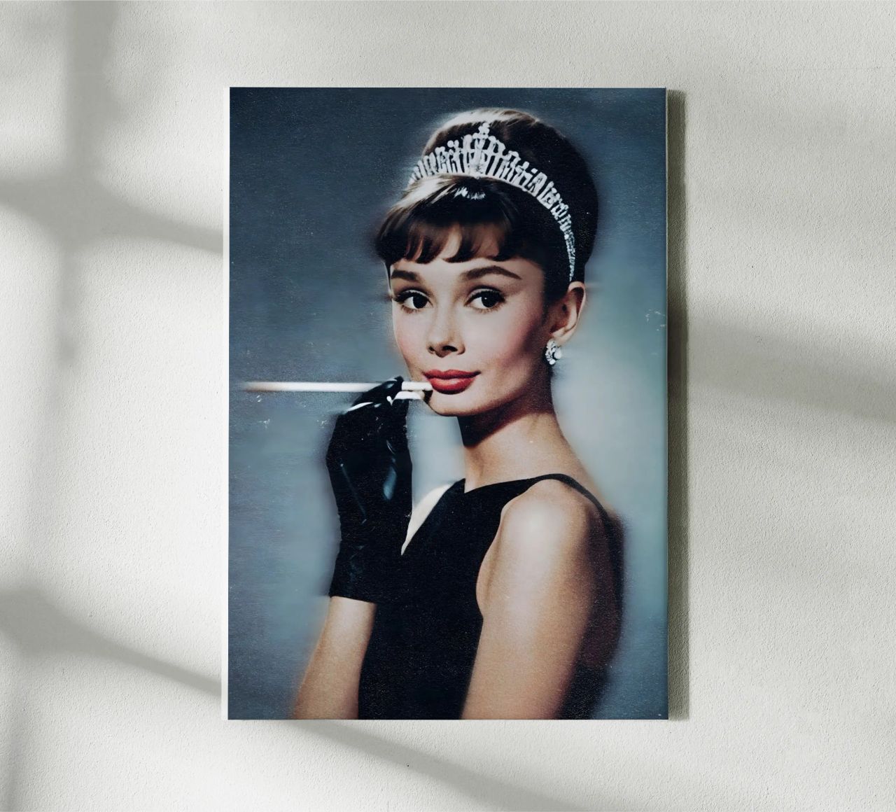Audrey Hepburn Leinwand von Low poly art