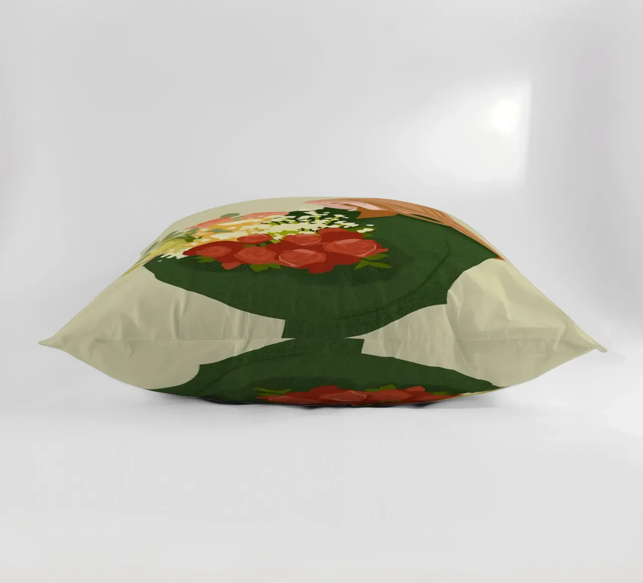 donna con fiori in mano cuscino da John C Labut