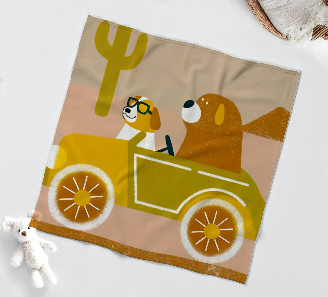 Auto con orso e cane coperta in pile da THE LATEST SHOP