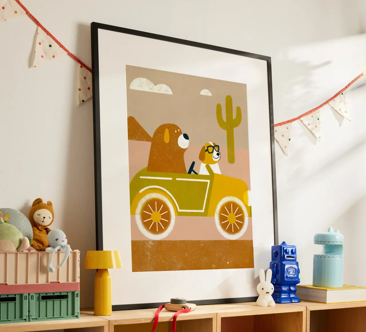 Auto con orso e cane poster da THE LATEST SHOP