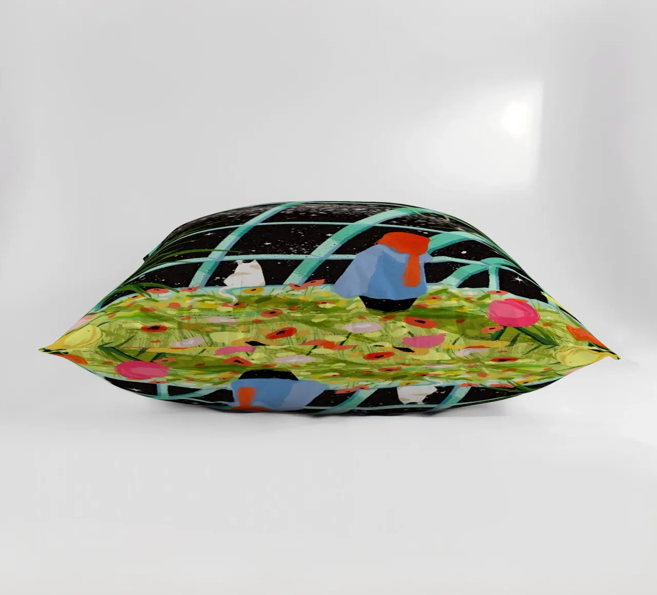 donna gatto fiori cuscino da John C Labut