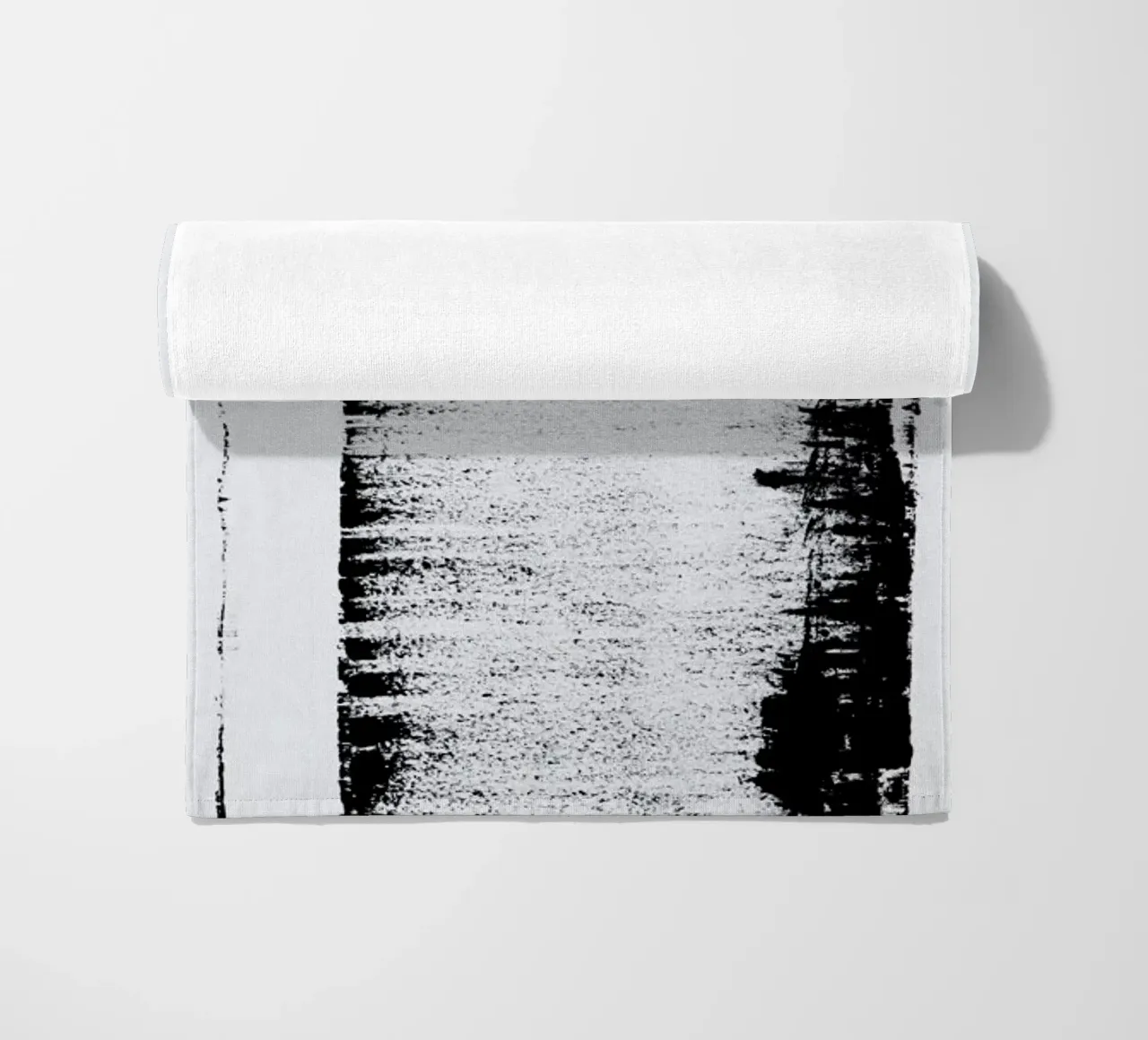 Black And White Minimal Abstract telo mare da Ingrid Beddoes