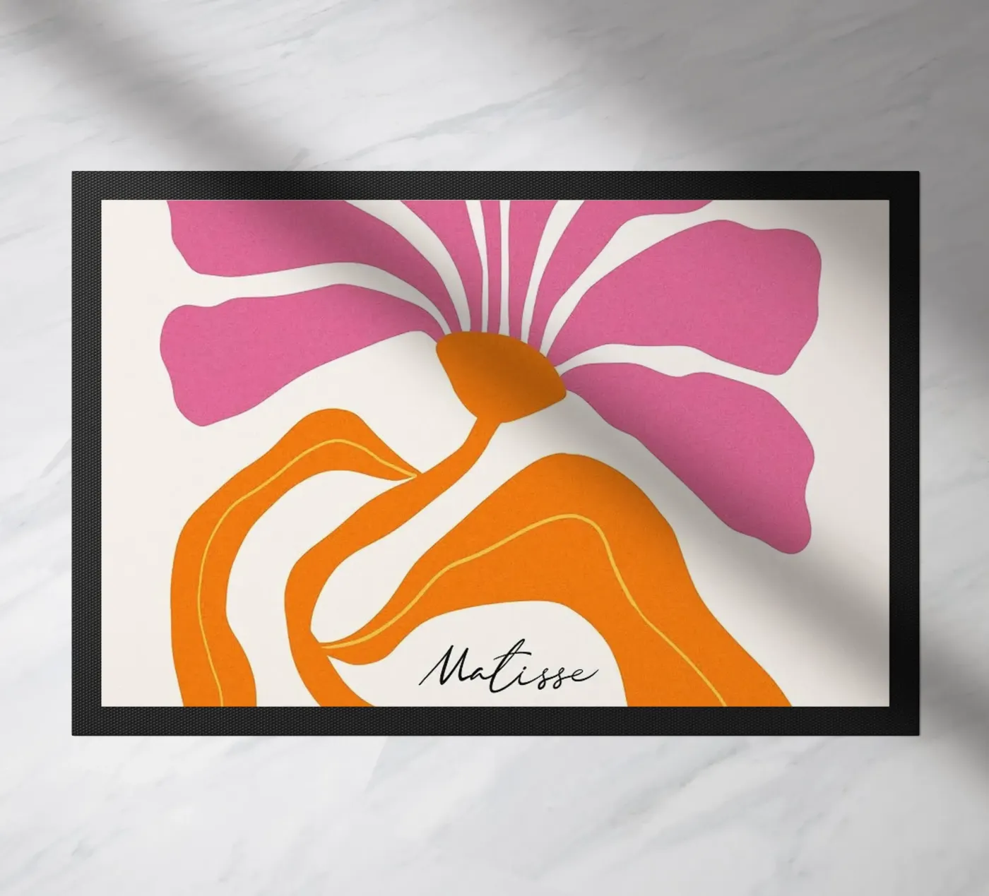 bloemblaadjes deurmat van Luke Yaeger