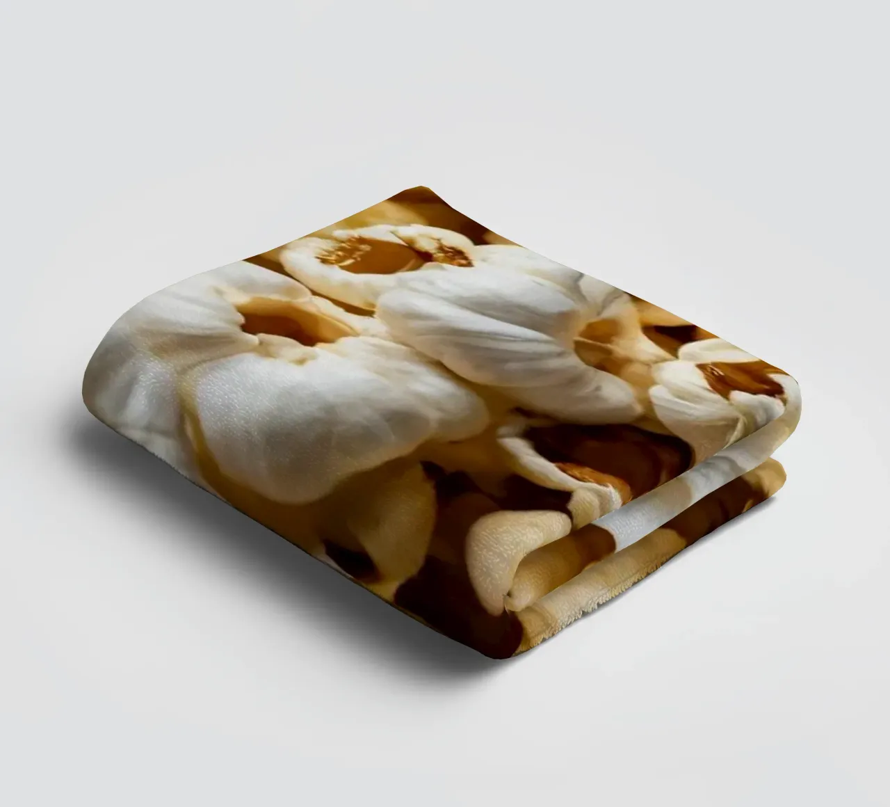 Vers gepofte popcorn van dichtbij bekeken badhanddoek van DesignDoodle