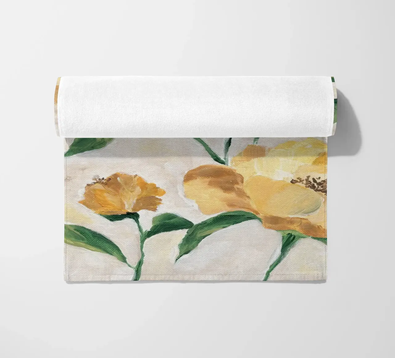Fiori gialli e pittorici telo mare da Nikitajariwala