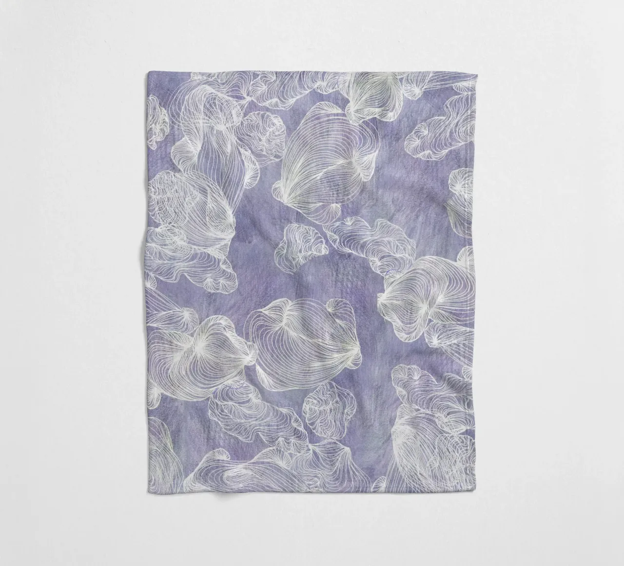 Geisterschalen Fleecedecke von Giulio Iurissevich