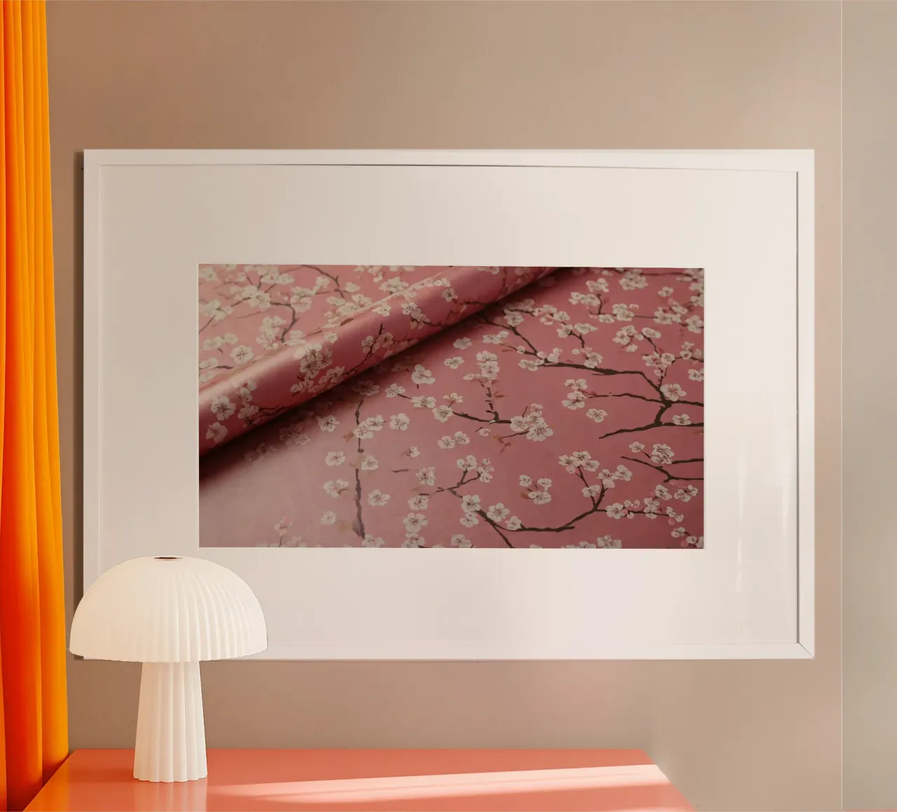 Zartes Blumengeschenkpapier mit rosa Hintergrund Poster mit Aluminium Rahmen von DesignDoodle