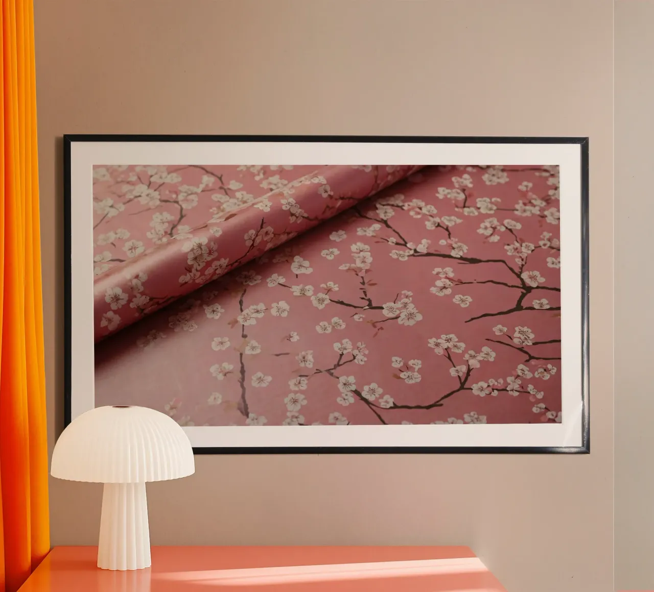 Zartes Blumengeschenkpapier mit rosa Hintergrund Poster mit Aluminium Rahmen von DesignDoodle