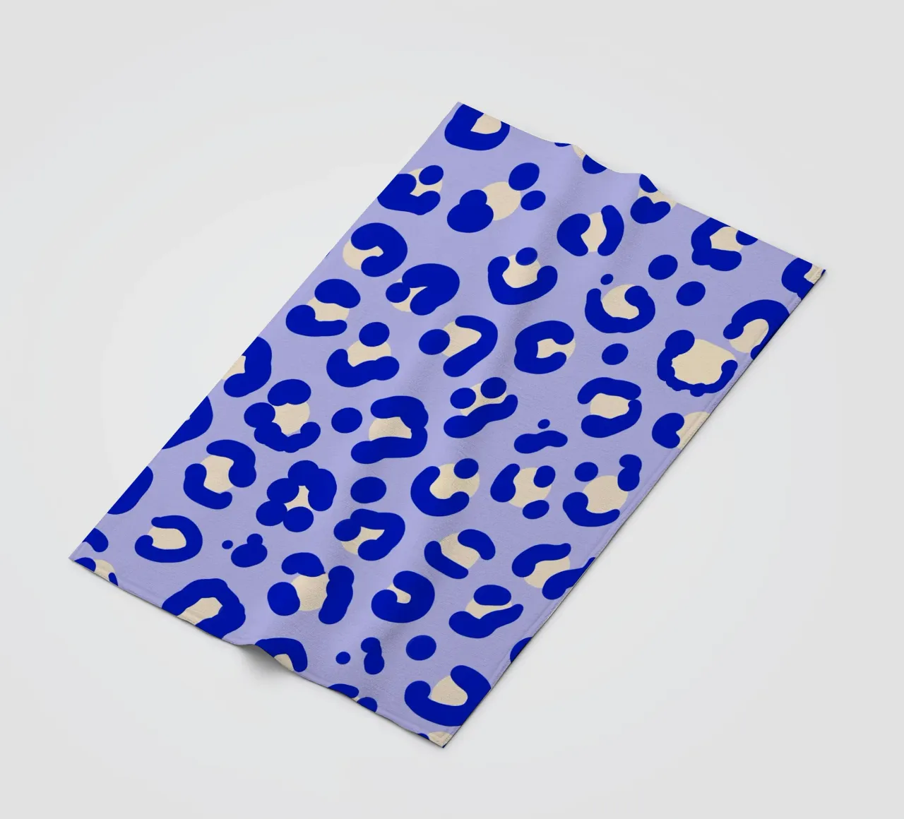 Leoprint 6 coperta in pile da Julia Reyelt