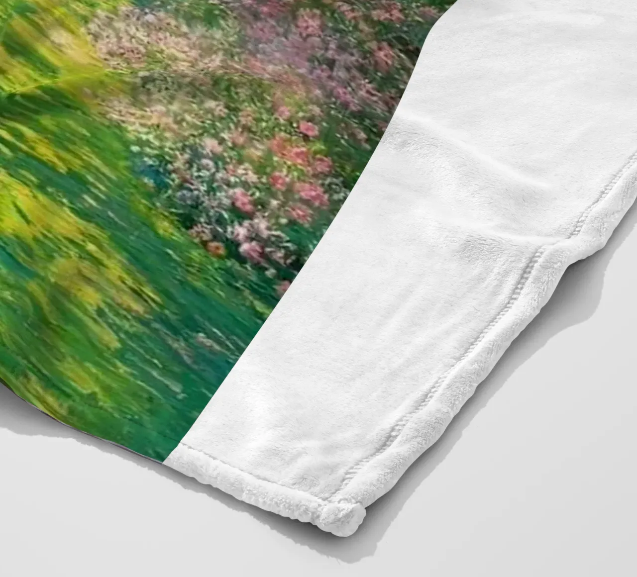 fiori di ciliegio sentiero del giardino claude monet coperta in pile da belong shop