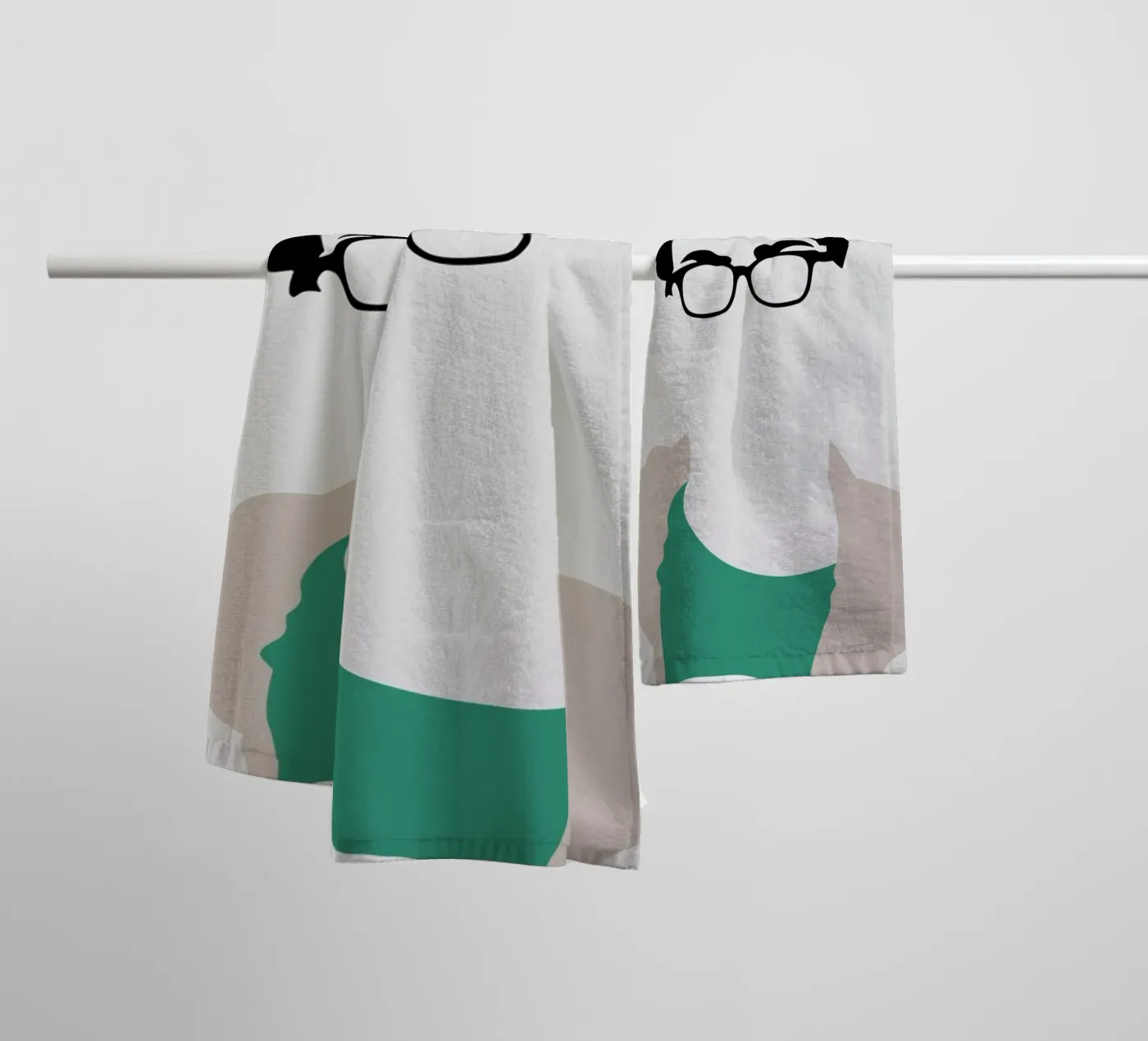 Leonard towel by Naxart