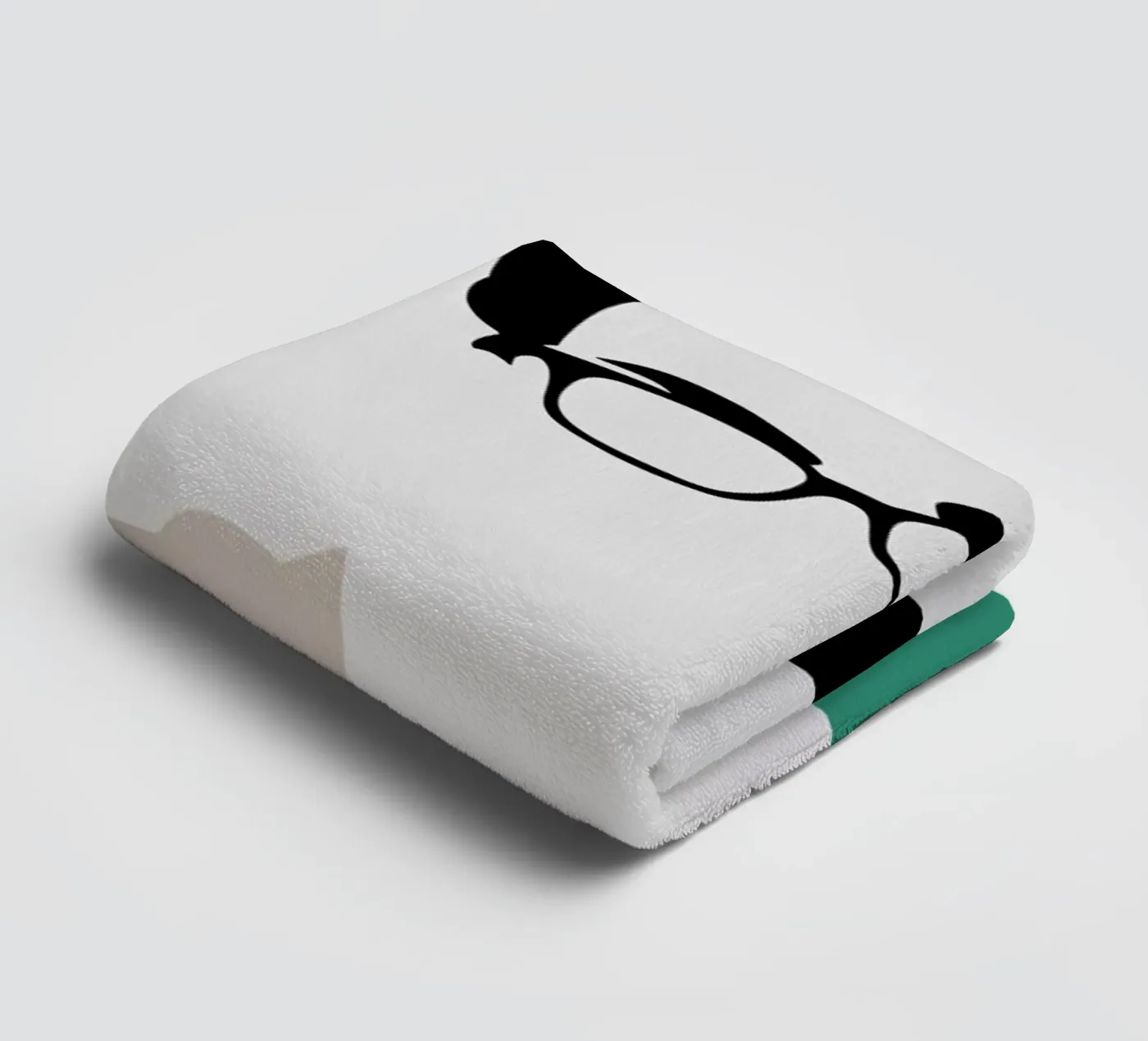 Leonard towel by Naxart