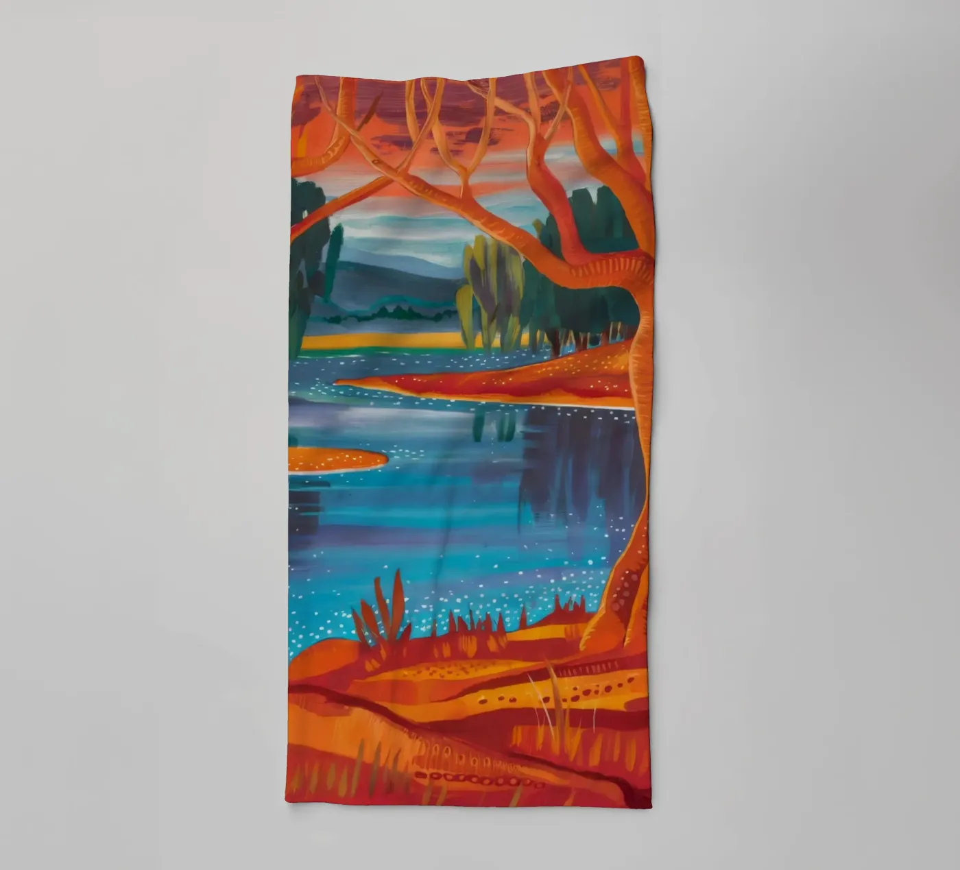 Herbst-Fluss-Tanz Handtuch von Verve Pigments