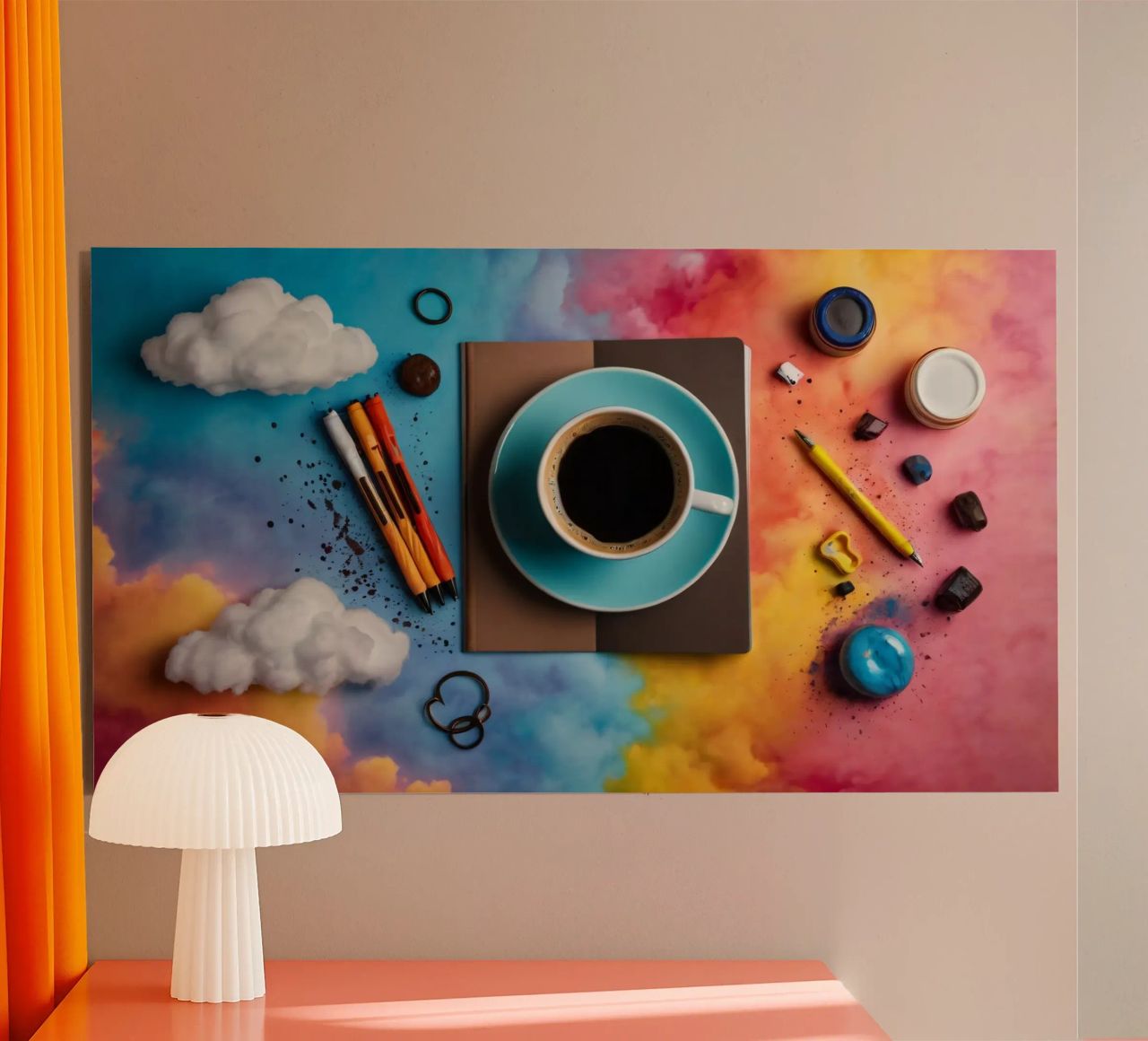 espace de travail avec une tasse de café bleue sur un tableau d'art coloré alu dibond de DesignDoodle