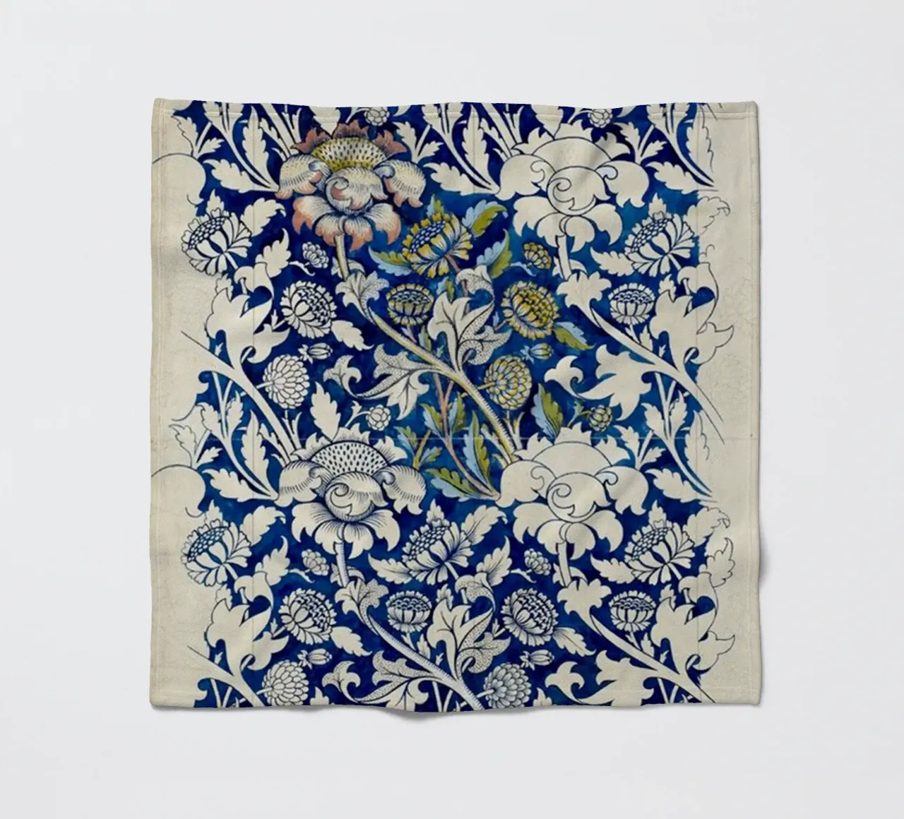 modello di foglia floreale vite william morris coperta in pile da komo store