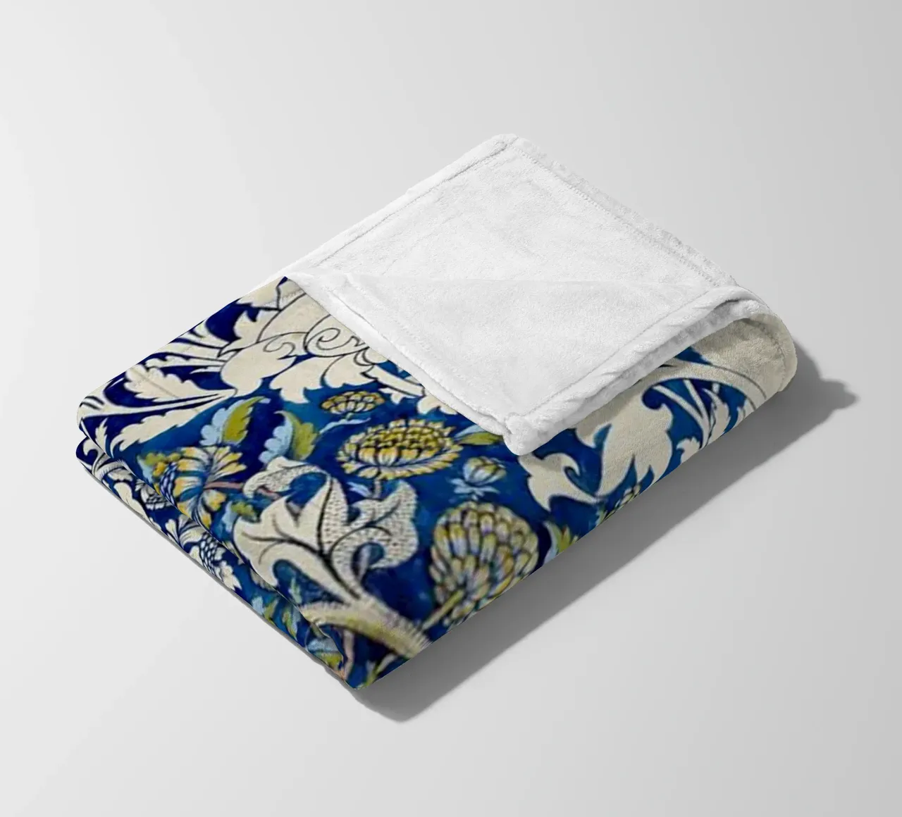 modello di foglia floreale vite william morris coperta in pile da komo store