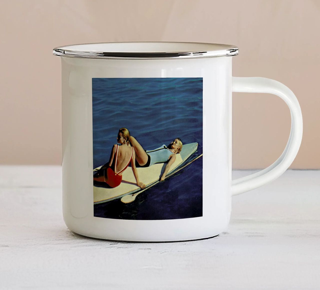Tanning Boards tazza in smalto da Hemingway Design