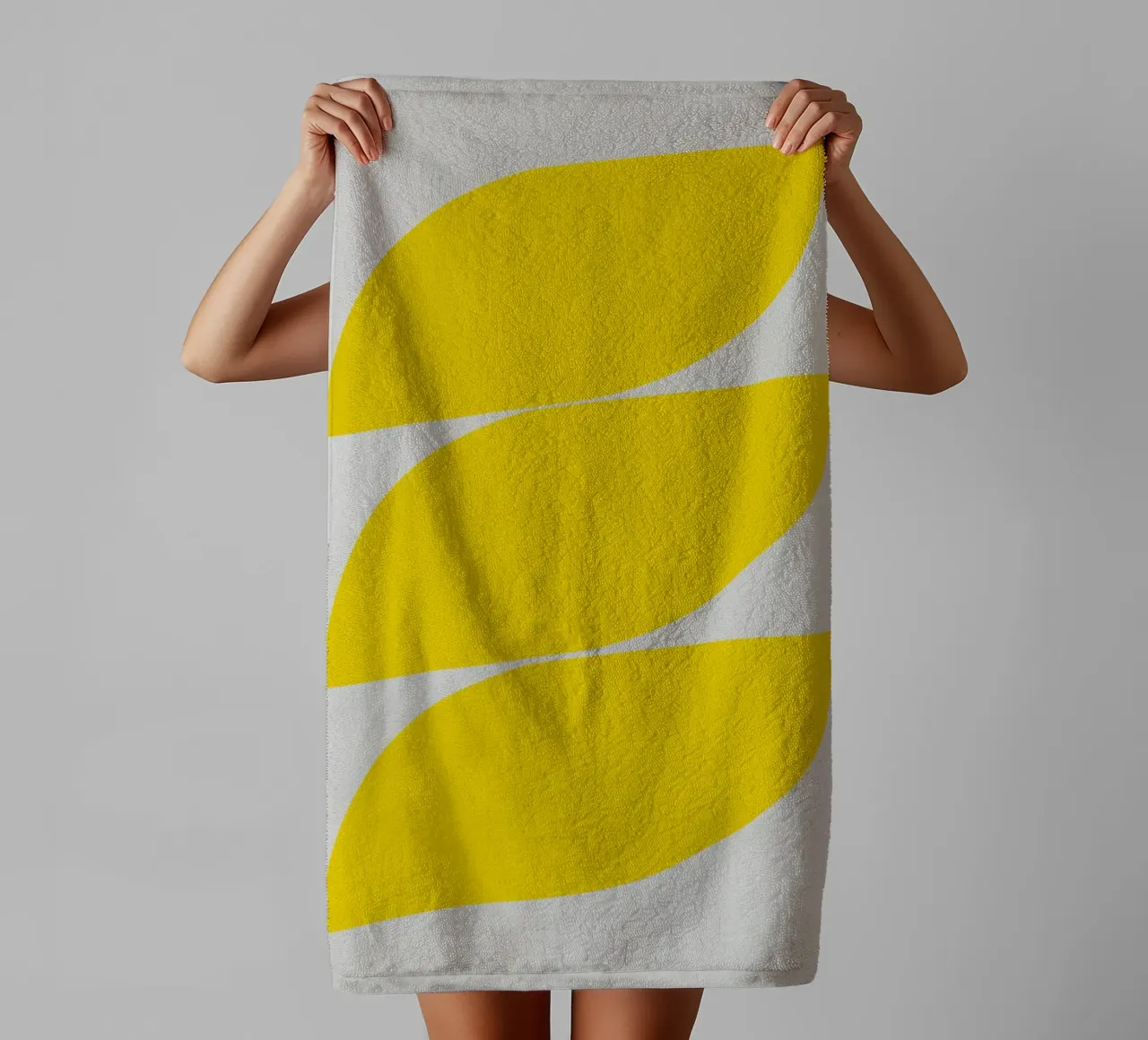 Vagues (jaune) serviette de bain de Rose Beck Art