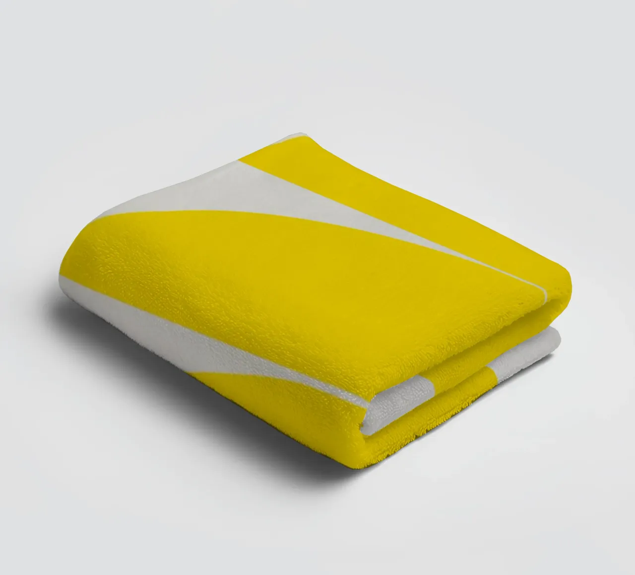 Vagues (jaune) serviette de bain de Rose Beck Art