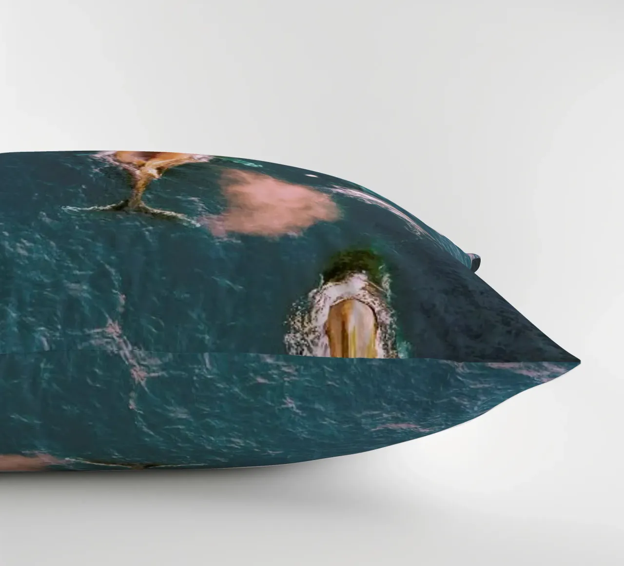 Making Waves cuscino da EyeEm Mobile GmbH