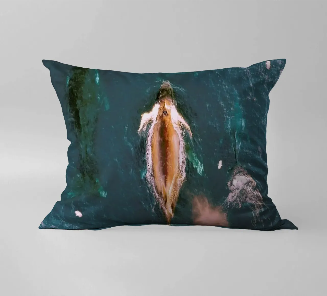 Making Waves cuscino da EyeEm Mobile GmbH