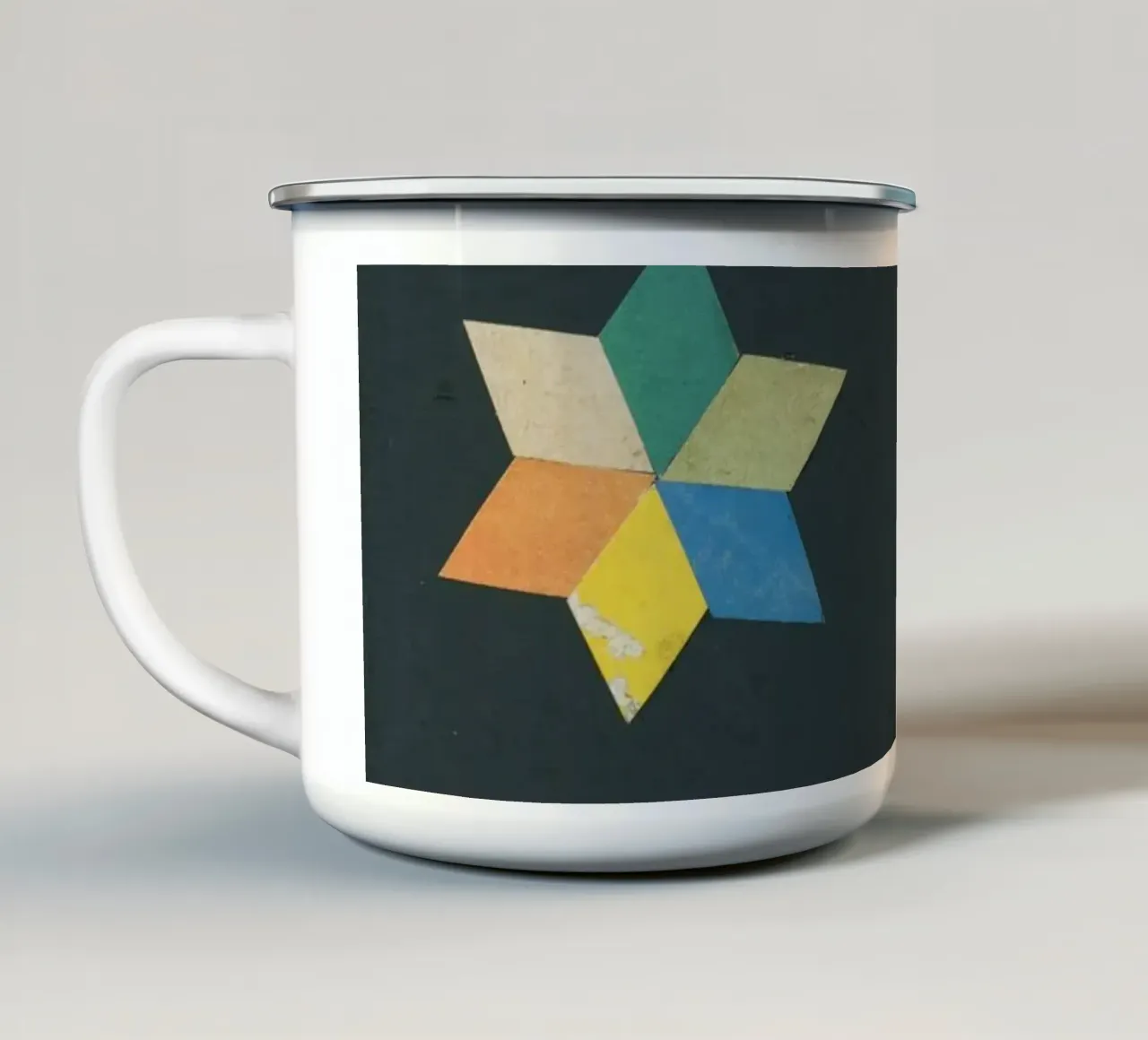 Paper Stars tazza in smalto da Cassia Beck Collage