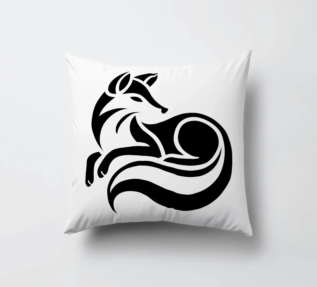 Silent Fox – Minimalist Line Art cuscino da Sivaro